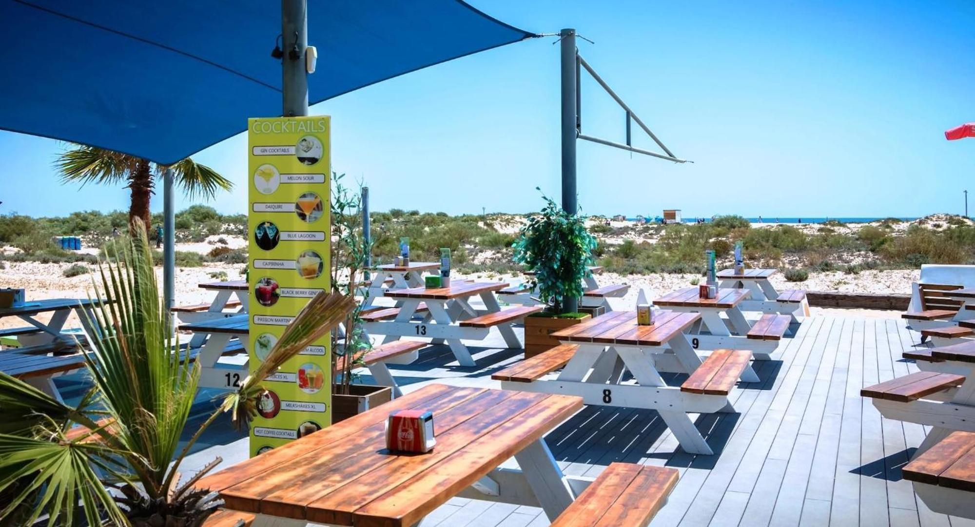Вилла Stylish Townhouse In Tavira Centre, Shared Pool Экстерьер фото