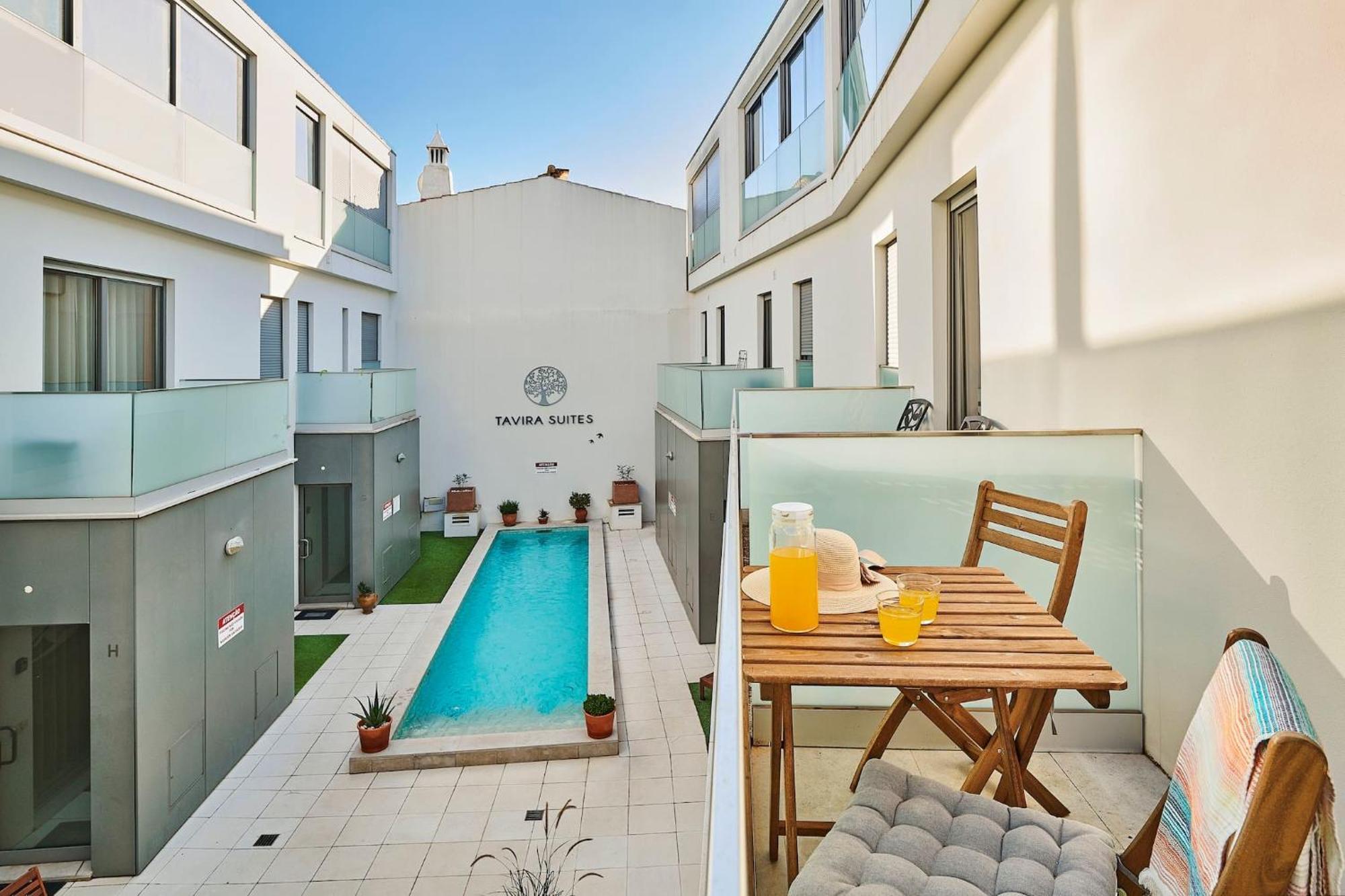Вилла Stylish Townhouse In Tavira Centre, Shared Pool Экстерьер фото